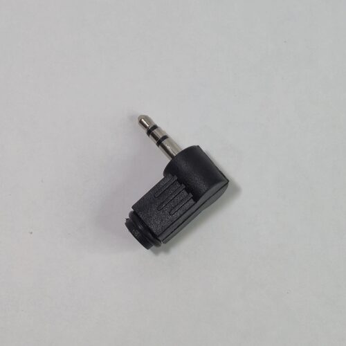 20260225_113748 Ficha plug 3.5mm estéreo plástica a 90°