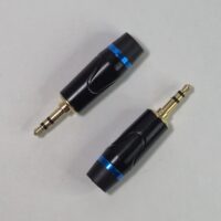 Ficha plug 3.5mm estéreo metálica superior